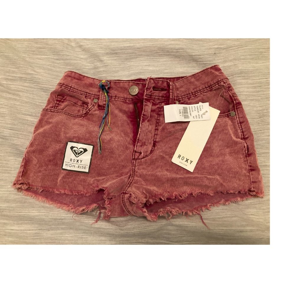 NWT Roxy High Rise Fray Hem Shorts in Raspberry - Picture 2 of 3